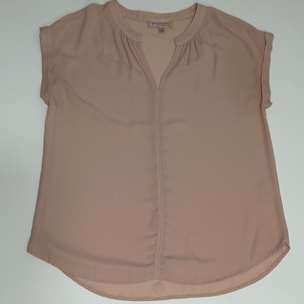 Philosophy women’s size M V-neck blouse with rolled cuff, sleeves, blush pink - Picture 8 of 8
